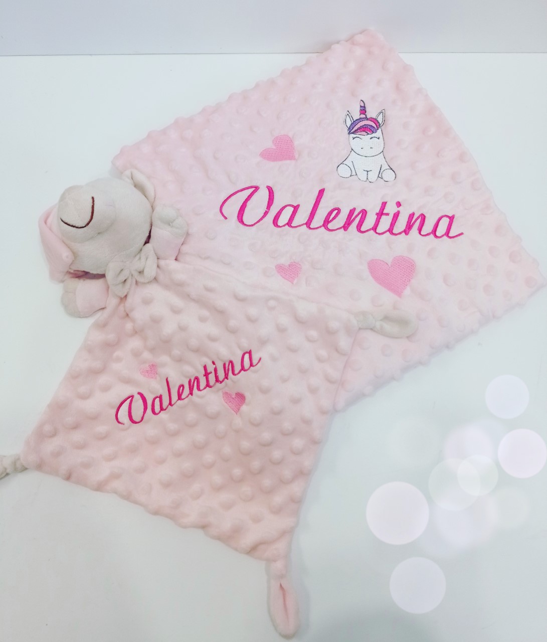 Manta con dou dou rosa unicornio